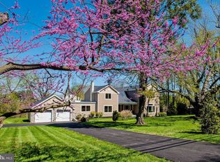 11306 Vale Rd, Oakton, VA 22124