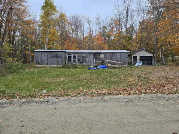 8 Outlet Road, Augusta, ME 04330