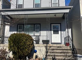 130 Dodd St, Weehawken, NJ 07086