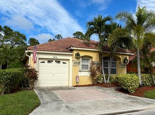 2076 Bonisle Cir, Riviera Beach, FL 33418