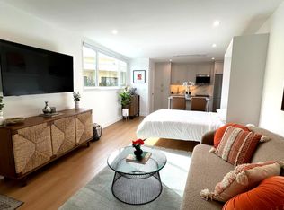 3329 Troy Dr, Los Angeles, CA 90068