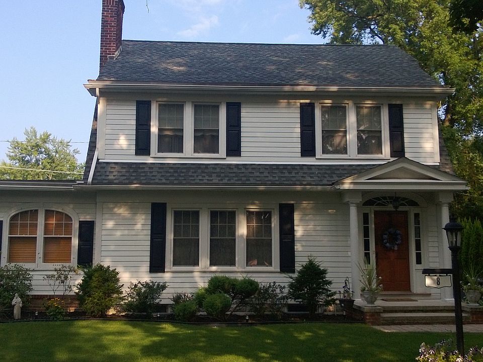 1st image of 8 Stratford Ct