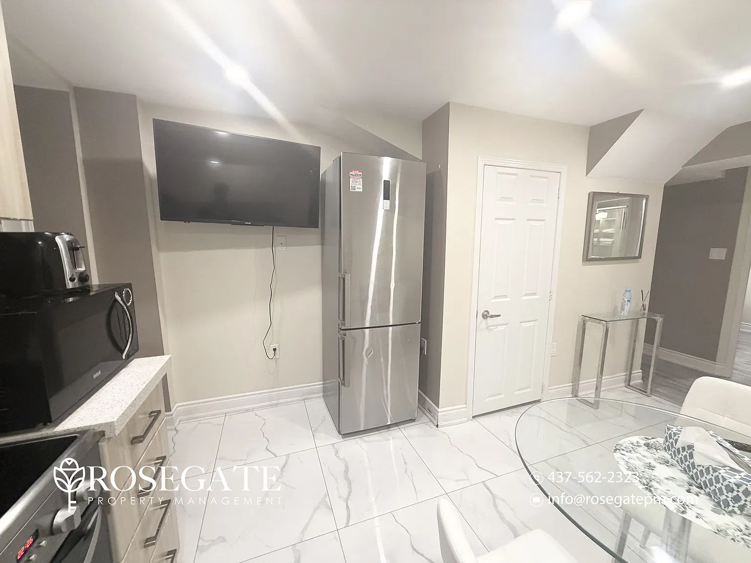 7 White Road Brampton — Photo 3