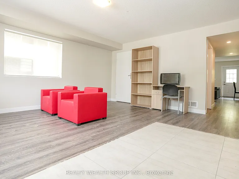 288 Albert St #113 — Photo 10