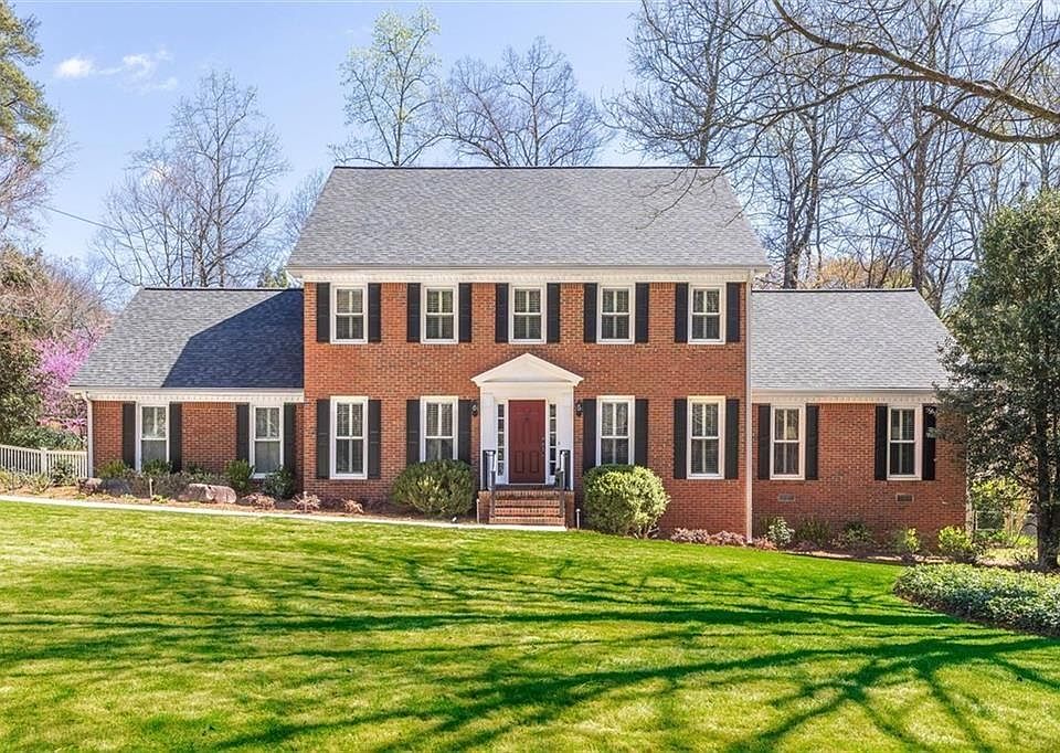 1st image of 4890 Forestglade Ct