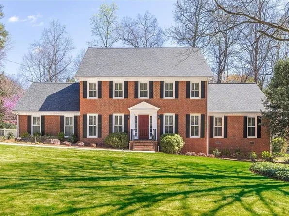 4890 Forestglade Ct, Stone Mountain, GA 30087