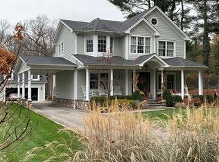 43 Midland Ave, Wyckoff, NJ 07481