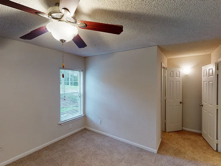 Altamira Place Apartment Homes — Photo 154