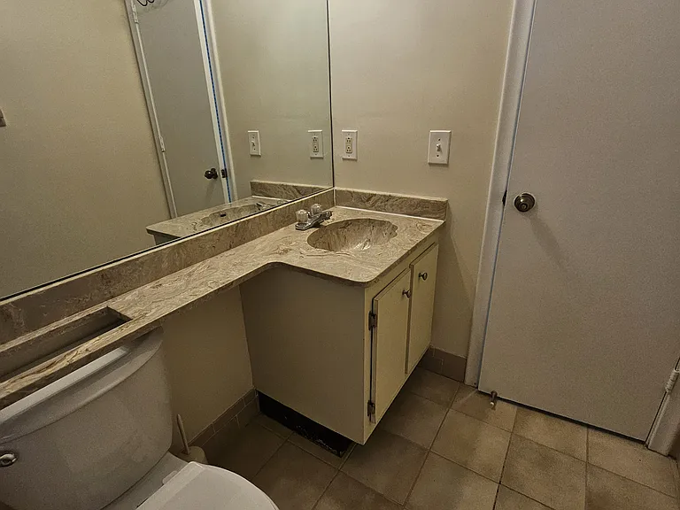 3752 Arelia Dr S — Photo 34