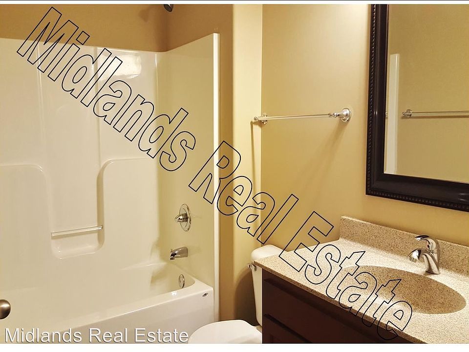 1st image of 4704 Bernadette Ave
