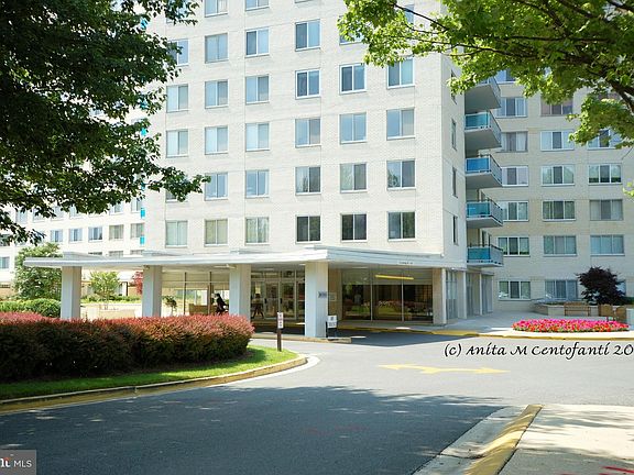 2nd image of 10500 Rockville Pike Unit 1011