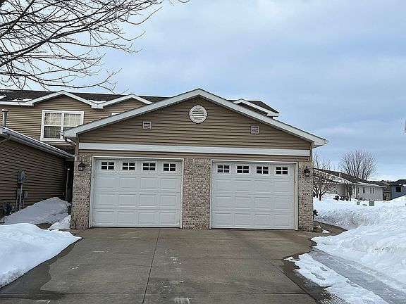 2nd image of 3096 River Falls Ct NW