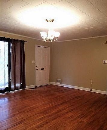 2nd image of 1620 Garland Ave