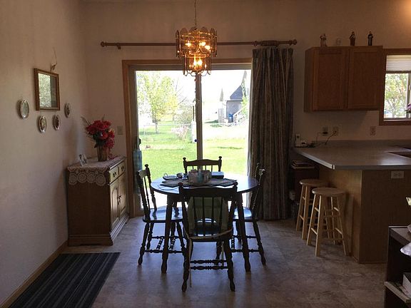 4th image of 232 Glacier Ave