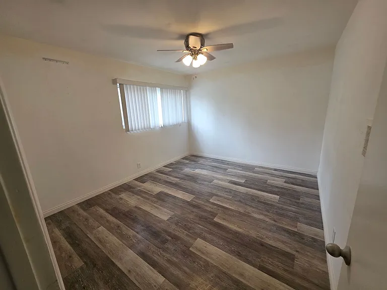 600 N Louise St — Photo 14