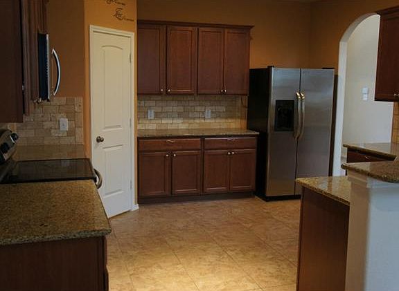 3rd image of 701 Boone Valley Dr