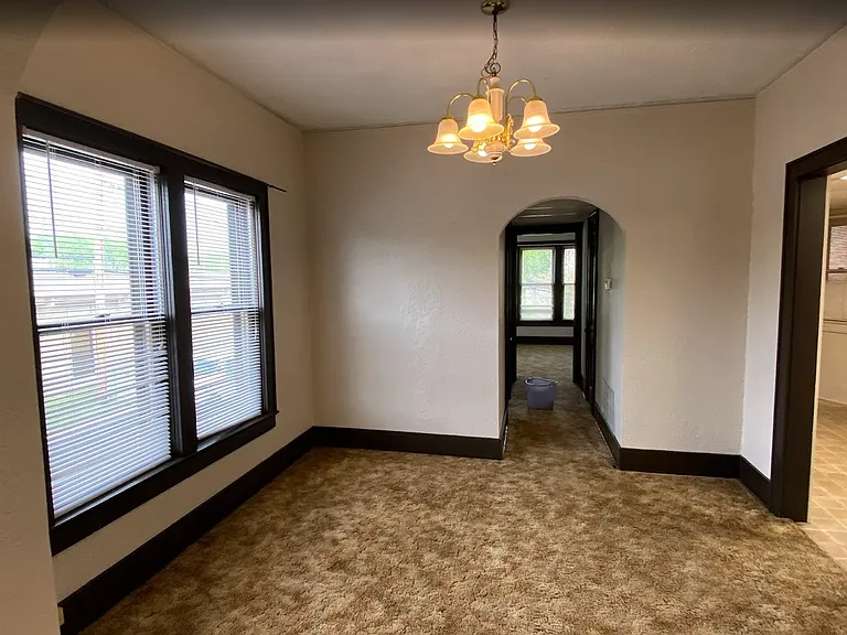 201 S Cravens St #4 — Photo 9