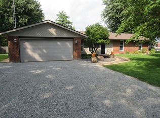 7698 Center Rd, Wilmington, OH 45177