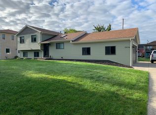 2976 Tes Dr, Highland, MI 48356