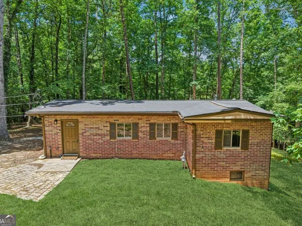 5085 Balus Dr, Gainesville, GA 30504