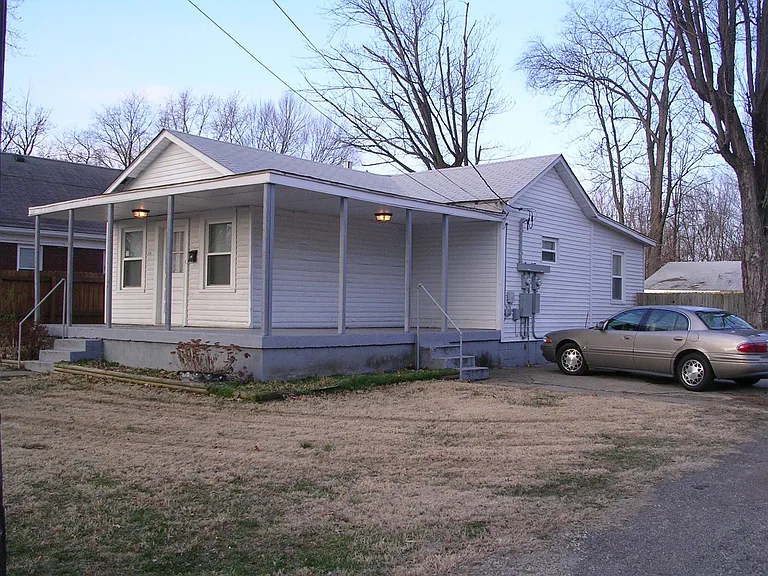3016 Wurtele Ave — Photo 8