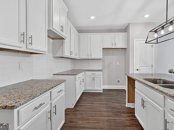 7th image of this home
