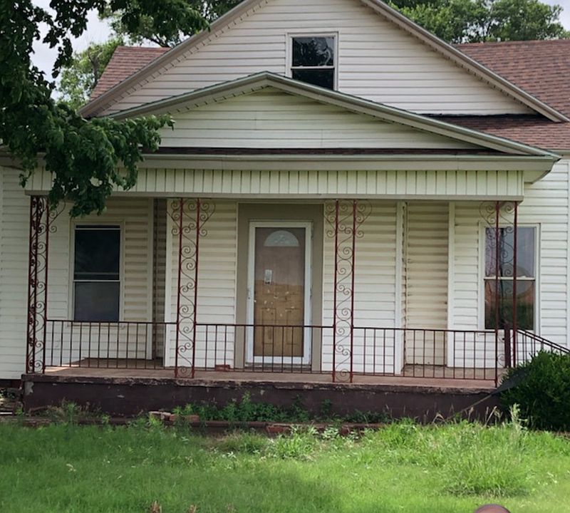 1st image of 301 S East St