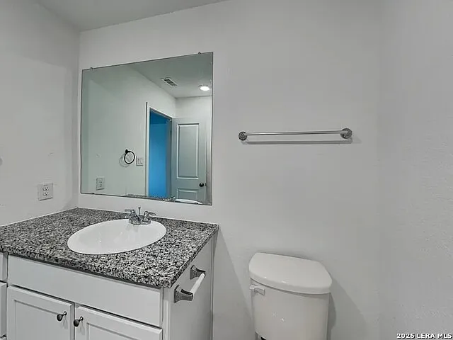 226 Hollywood Dr — Photo 11