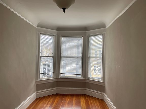 5th image of 123 Shotwell St