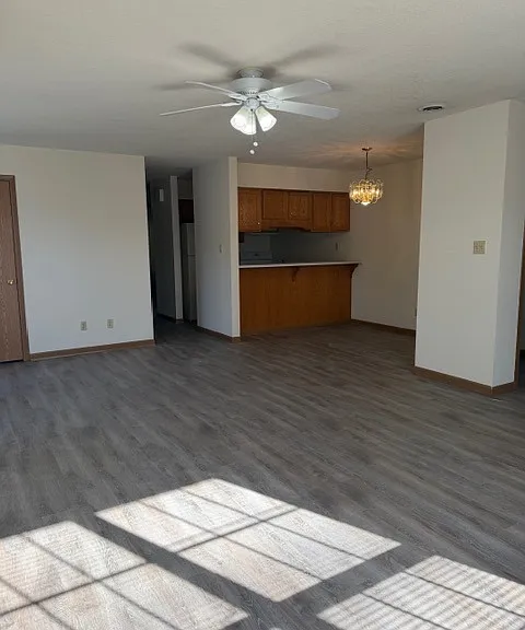 415 Dalewood Dr — Photo 7