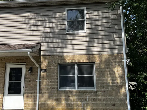 236 Trimble Ave, Martinsburg, WV 25404