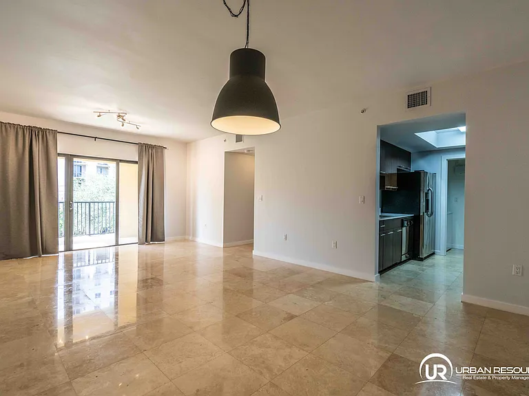 300 Majorca Ave #Penthouse 403 — Photo 14