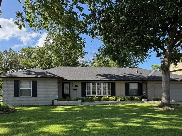 7027 E 53rd St S, Tulsa, OK 74145