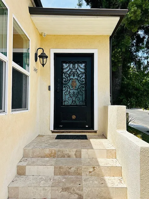 3 bed, 2394 sqft, $11,500 — Photo 3