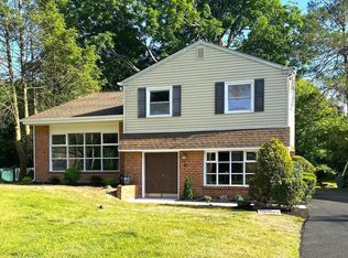 136 Church Rd, Elkins Park, PA 19027