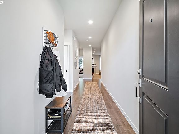 2nd image of 1004 NE 13th St