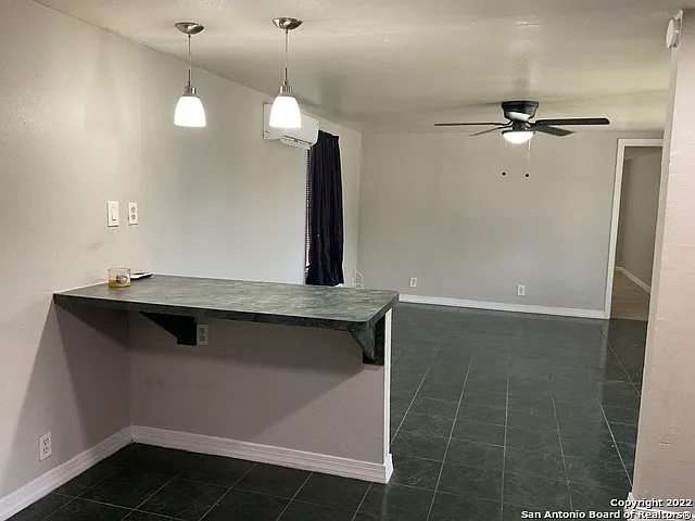 11916 Grapevine St — Photo 6