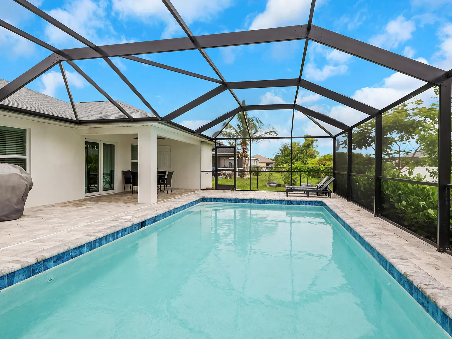 4 bed, 1767 sqft, $4,000 — Photo 1