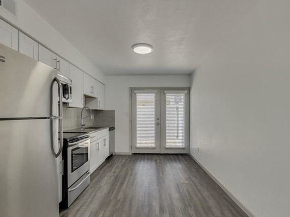2nd image of 8605 E Coronado Rd