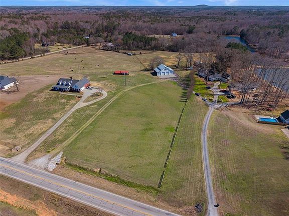 2nd image of 481 Georgia Rd #81