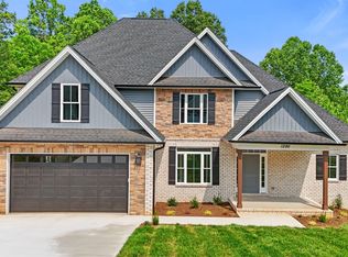 1290 Ivy Creek Dr, Forest, VA 24551