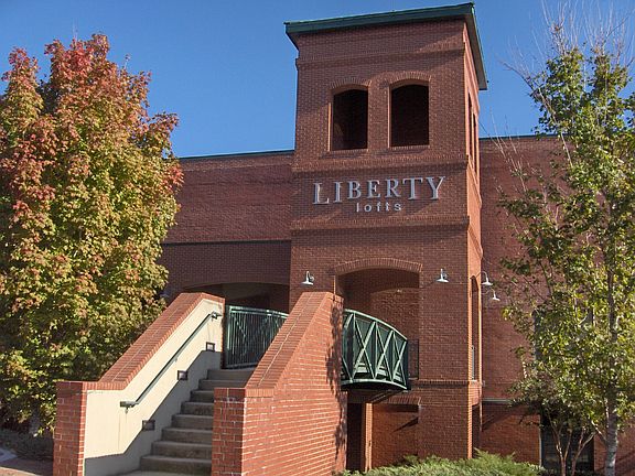 Loft Nestled in Historic Roswell