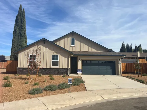 916 Tiffani Ct, Oakdale, CA 95361