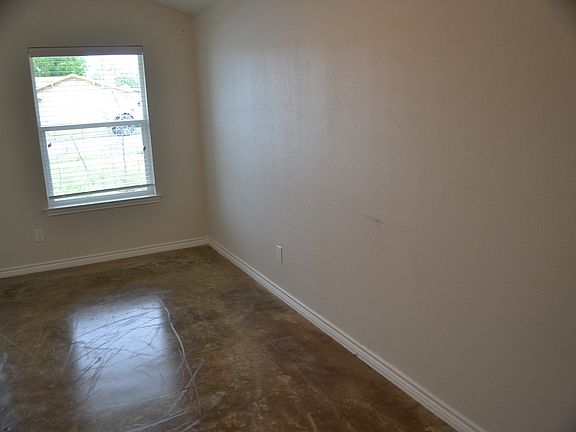 5th image of 1203 Wales Dr Unit A
