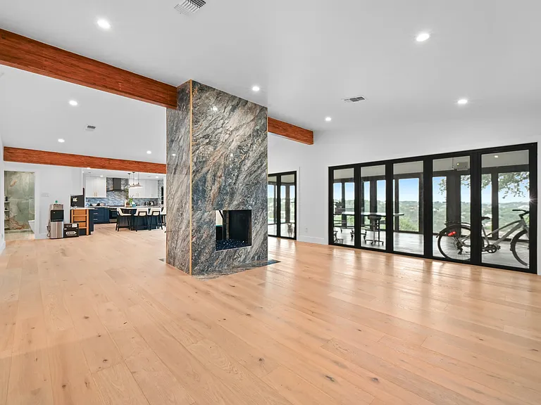 4805 Greystone Dr — Photo 12