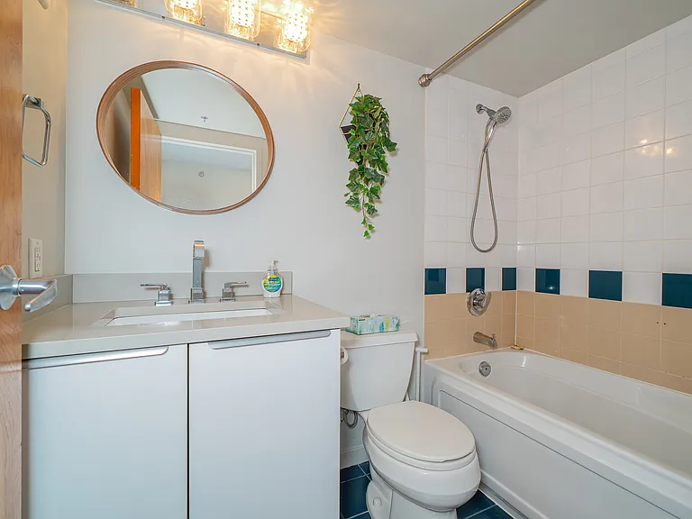933 Seymour St #1106 — Photo 17