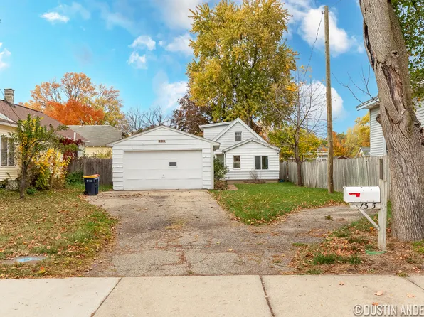 133 Montrose St NE, Grand Rapids, MI 49505