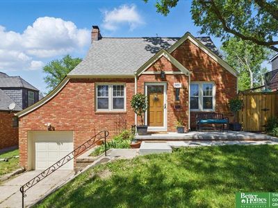 3820 Pacific St, Omaha, NE, 68105