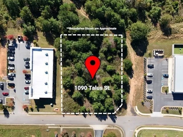 1090 Talus Street, Bogart, GA 30622