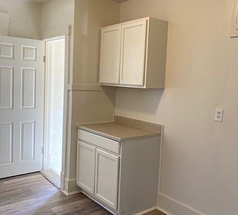 4th image of 1807 N Gale Ave